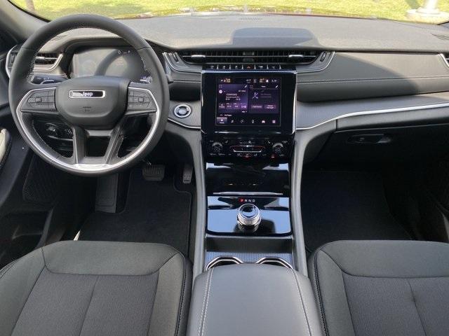new 2025 Jeep Grand Cherokee car, priced at $39,103