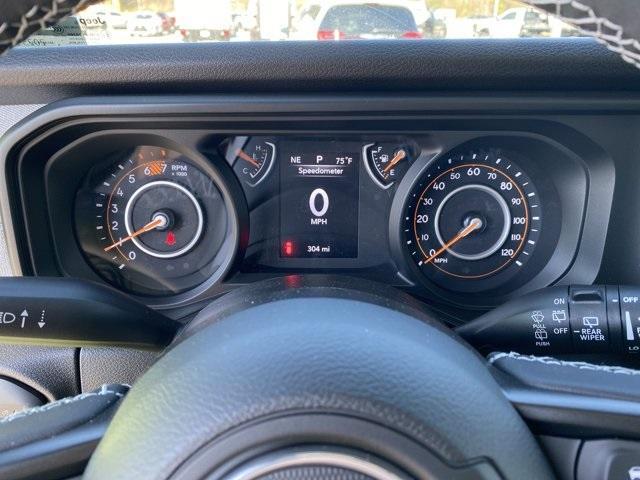 new 2025 Jeep Wrangler car, priced at $39,150