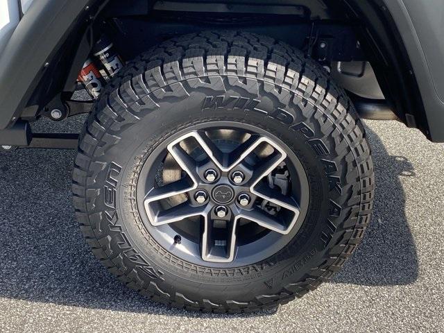 new 2025 Jeep Gladiator car, priced at $53,591