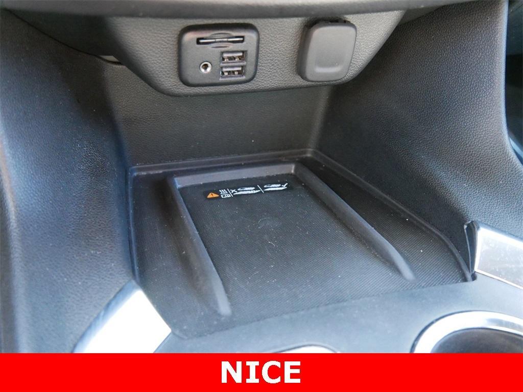 used 2022 Chevrolet Traverse car, priced at $31,999