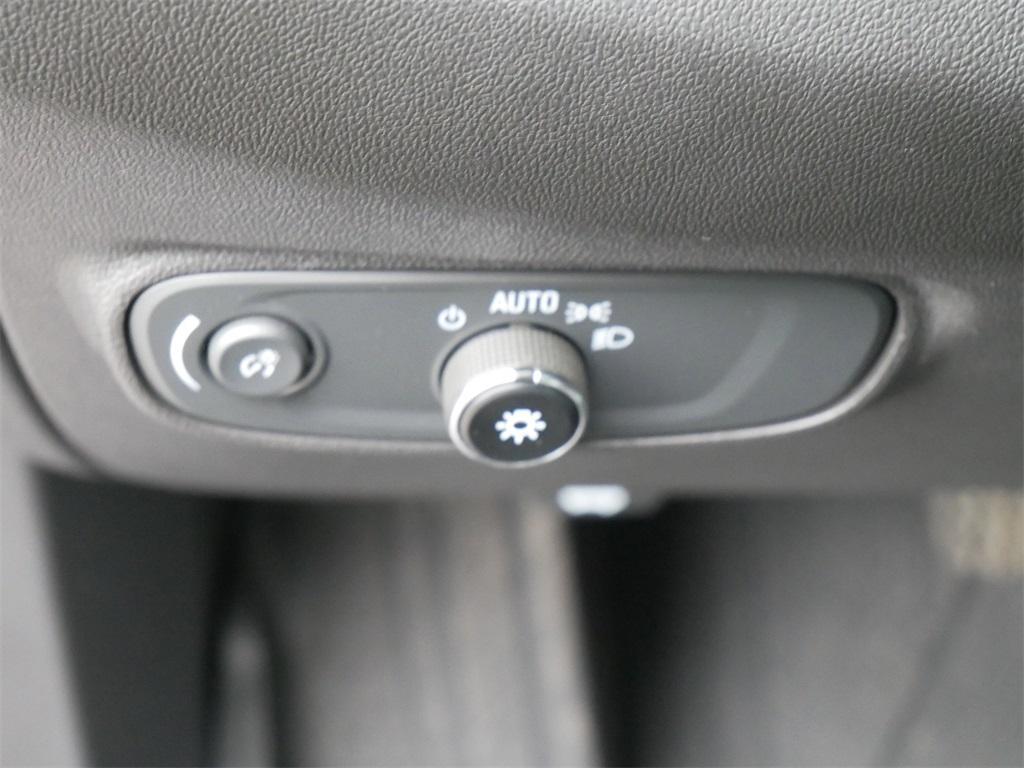 used 2022 Chevrolet Equinox car, priced at $18,968