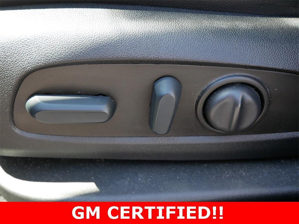 used 2022 Chevrolet Equinox car, priced at $25,155
