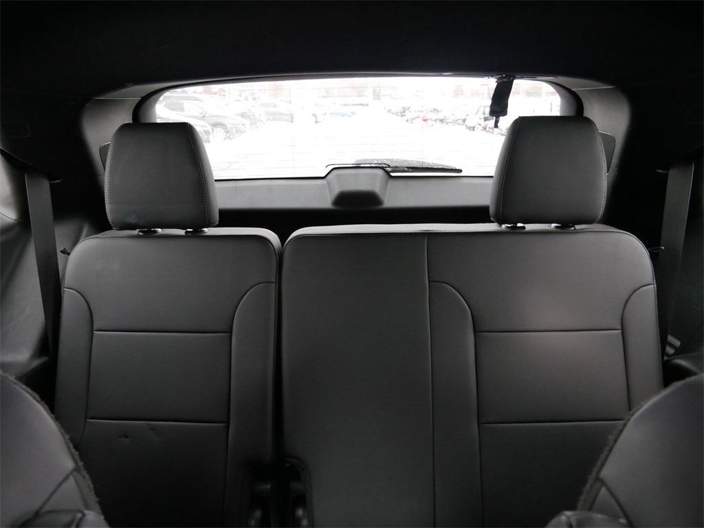 used 2023 Chevrolet Traverse car, priced at $34,159