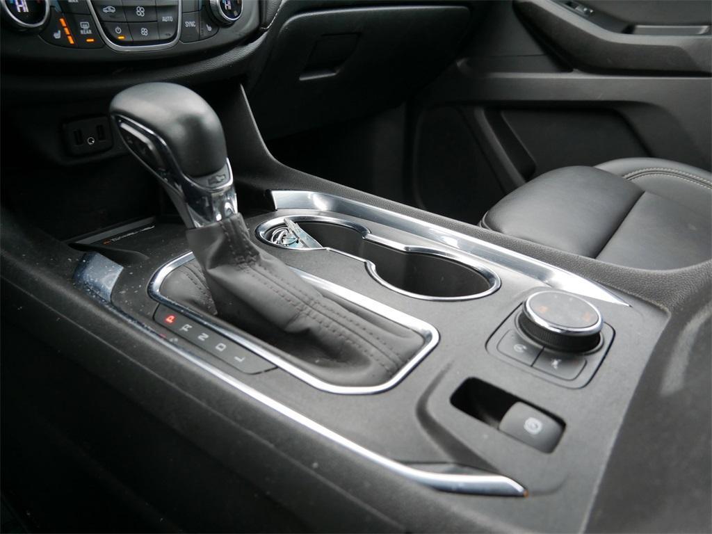 used 2023 Chevrolet Traverse car, priced at $34,159