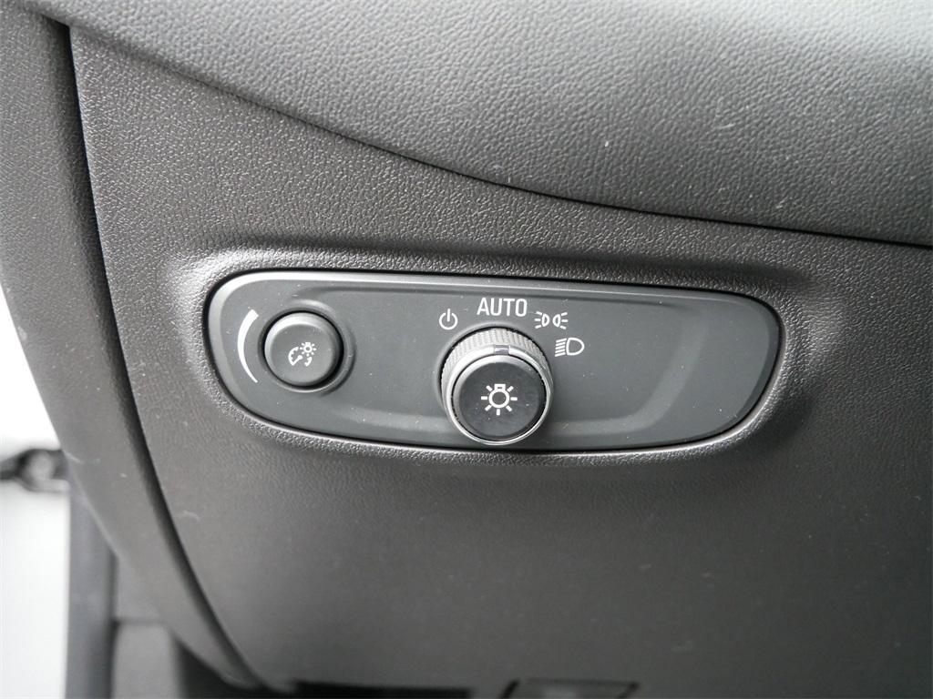used 2022 Chevrolet Equinox car, priced at $20,039