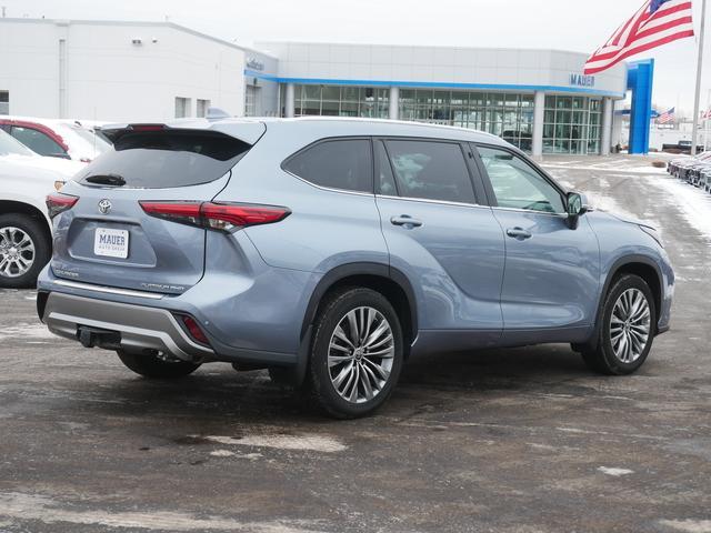 used 2021 Toyota Highlander car, priced at $38,357