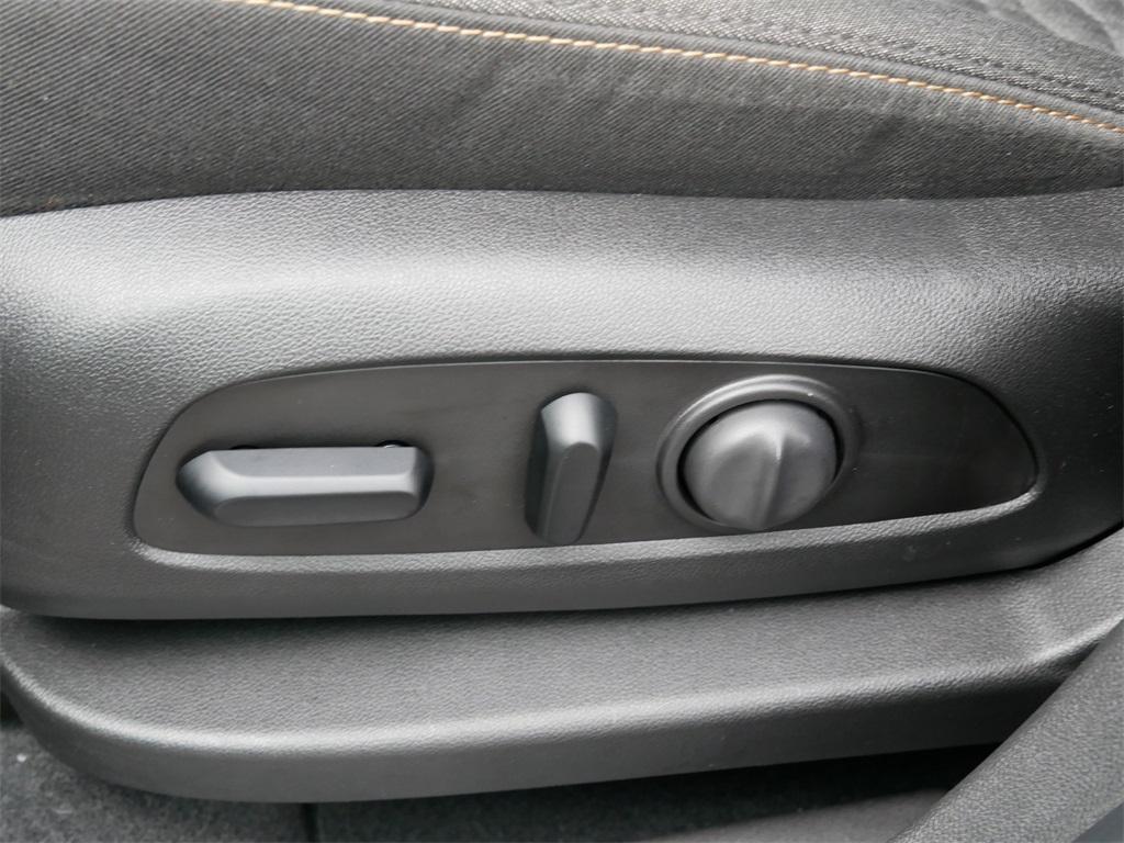 used 2020 Chevrolet Equinox car, priced at $17,056