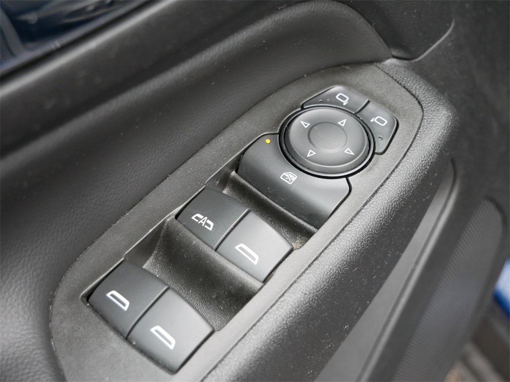 used 2023 Chevrolet Equinox car, priced at $21,410