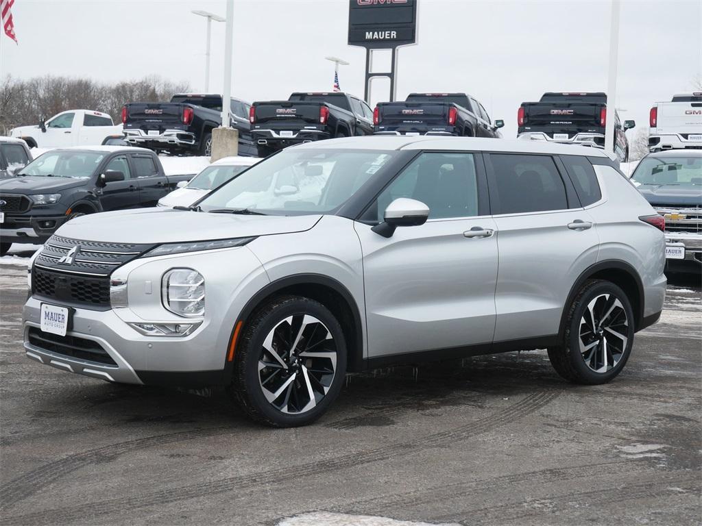 used 2022 Mitsubishi Outlander car, priced at $22,648