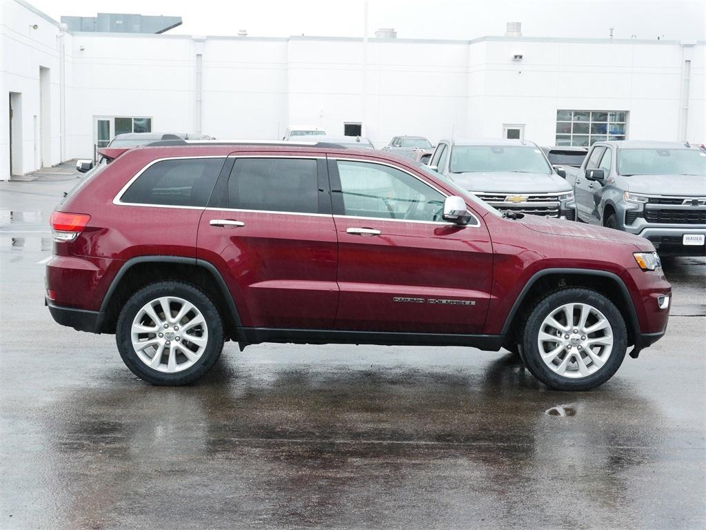 used 2017 Jeep Grand Cherokee car, priced at $17,236