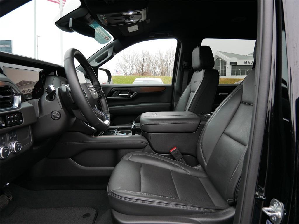 used 2025 GMC Yukon car, priced at $81,999