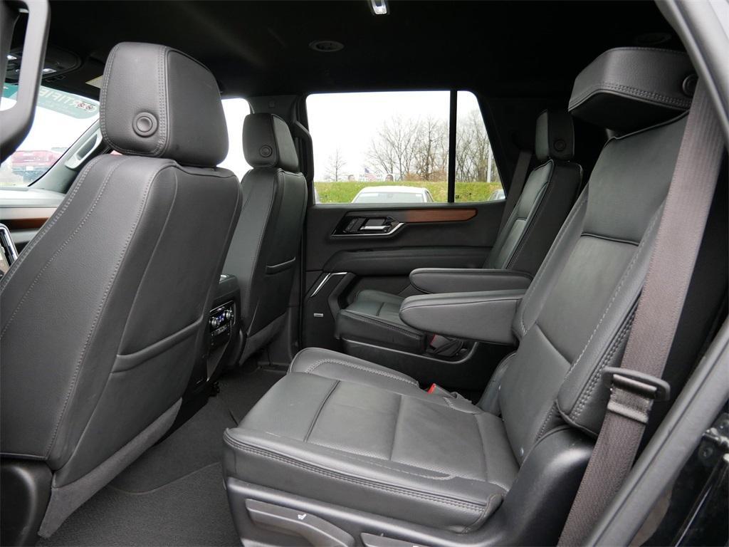 used 2025 GMC Yukon car, priced at $81,999