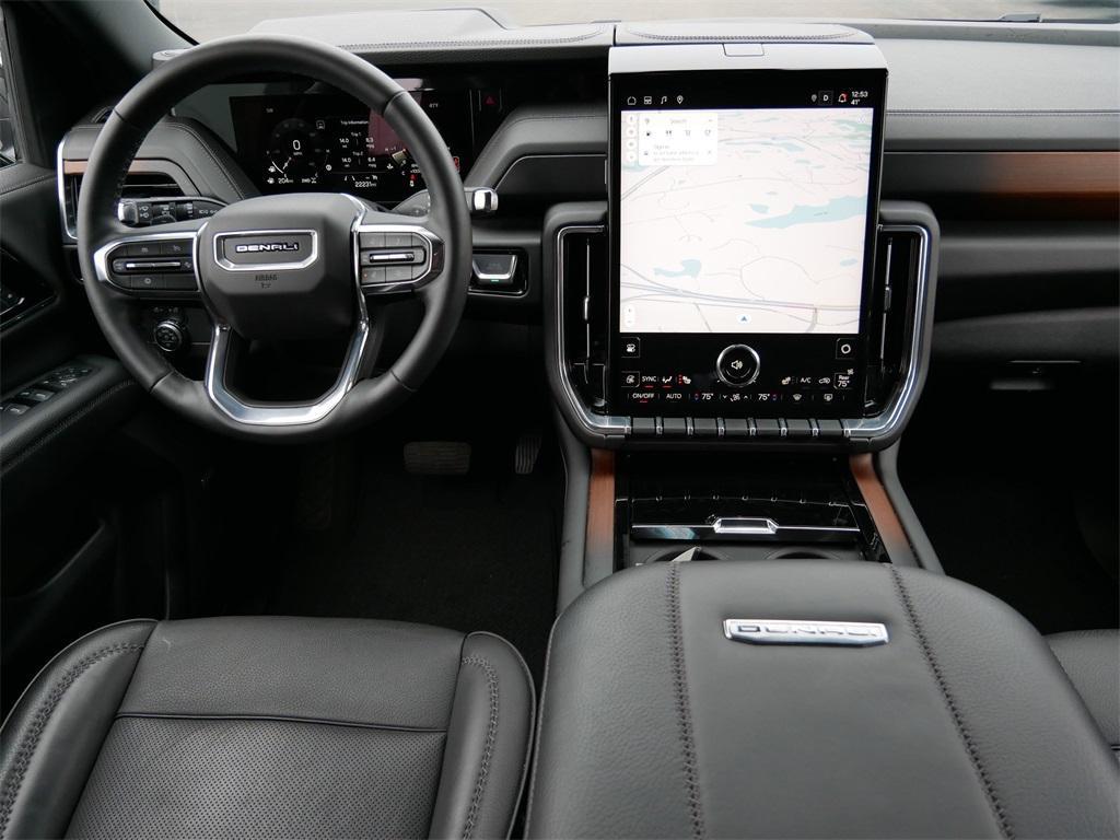 used 2025 GMC Yukon car, priced at $81,999