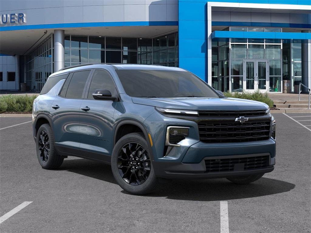new 2025 Chevrolet Traverse car, priced at $46,830