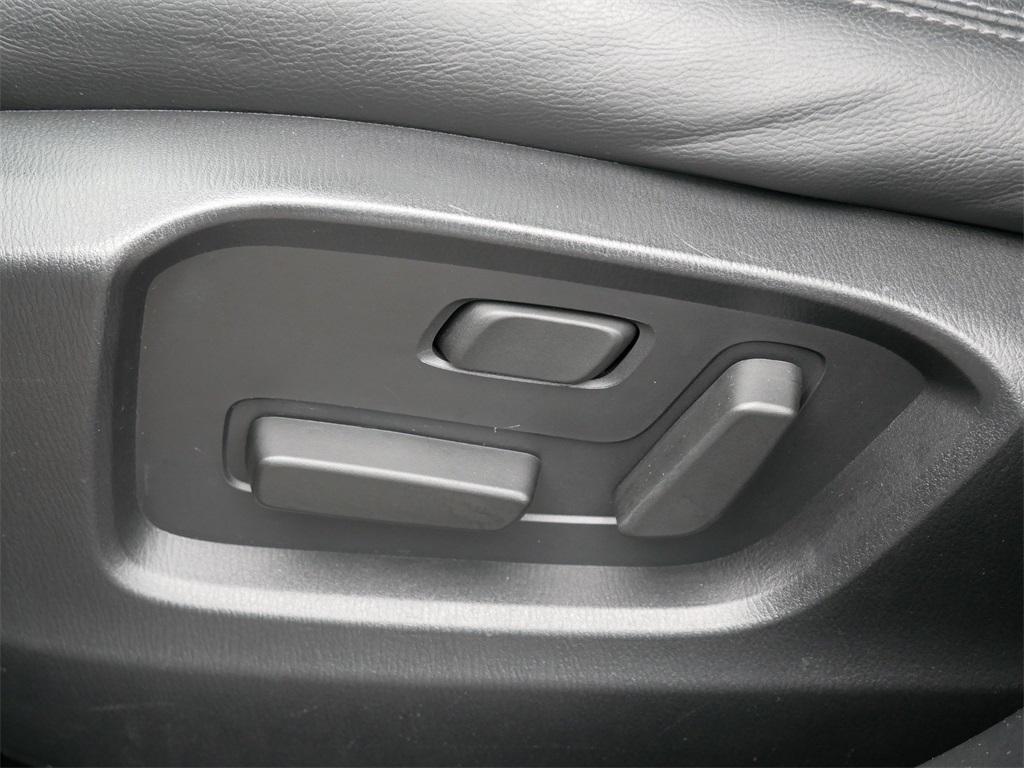 used 2023 Mazda CX-9 car, priced at $29,116