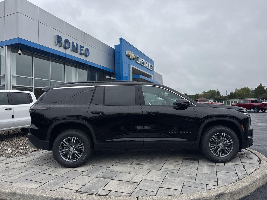 new 2026 Chevrolet Traverse car, priced at $44,695