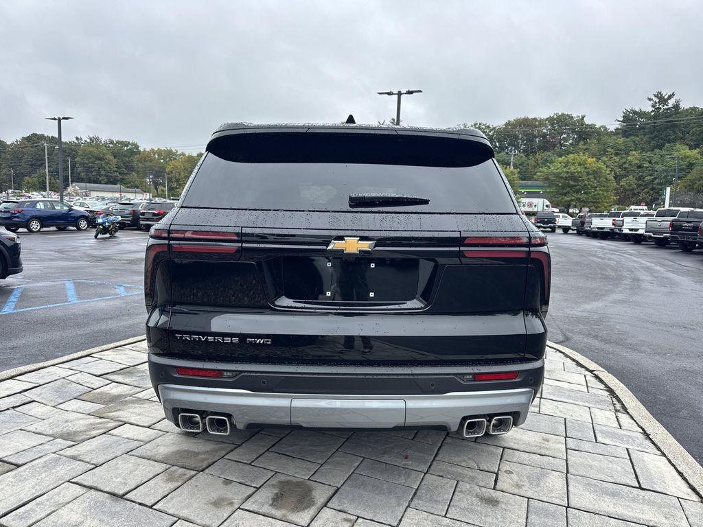new 2026 Chevrolet Traverse car, priced at $44,695