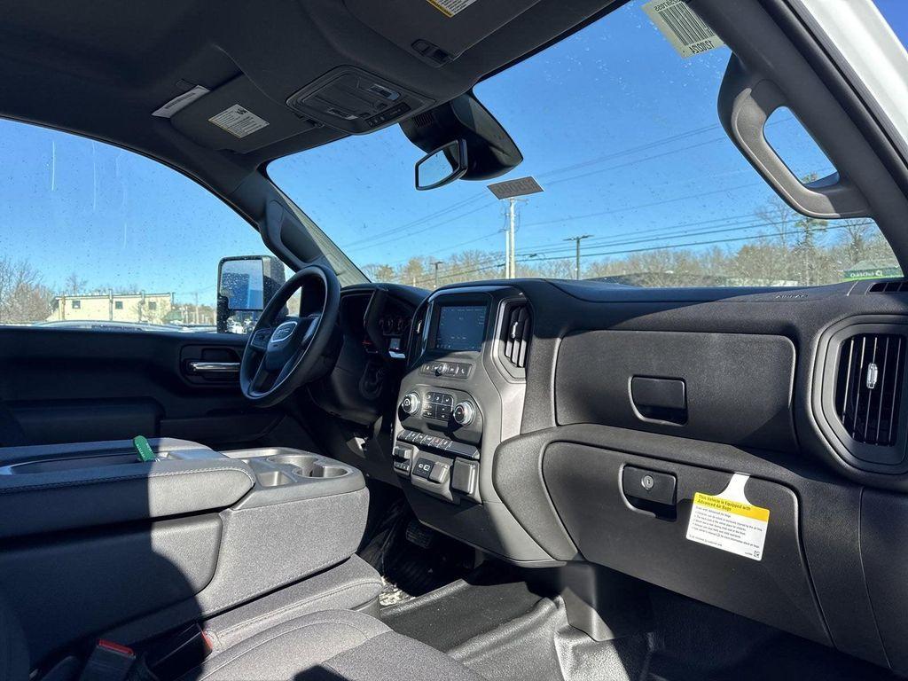 new 2025 GMC Sierra 2500 car, priced at $49,355