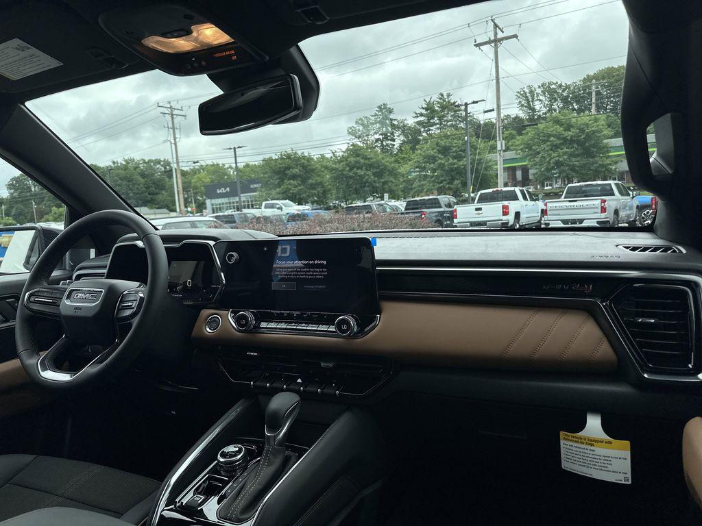 new 2025 GMC Canyon car, priced at $46,917