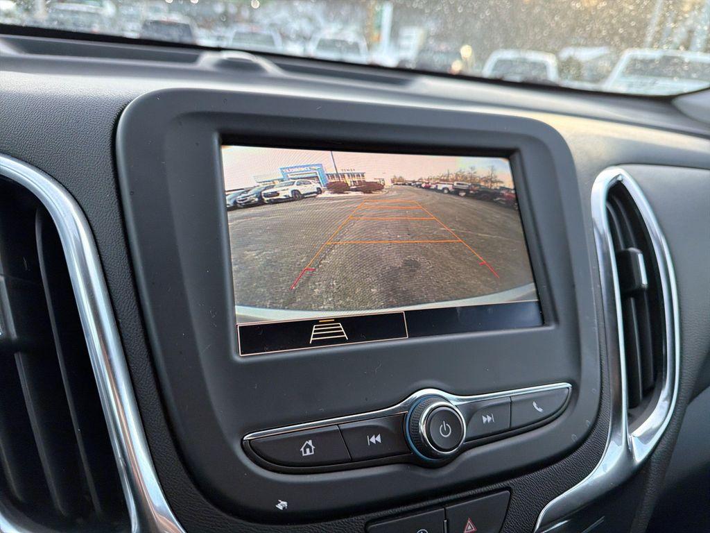 used 2024 Chevrolet Equinox car, priced at $21,499