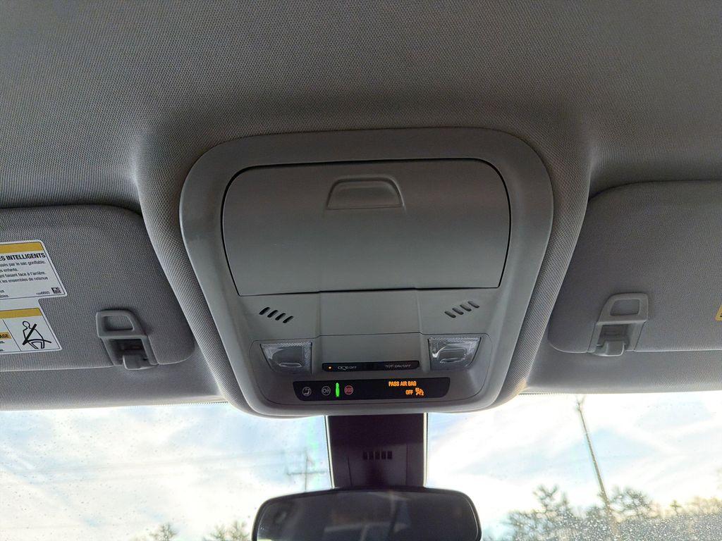 used 2024 Chevrolet Equinox car, priced at $21,499