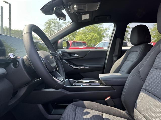 new 2025 Chevrolet Equinox car, priced at $32,490