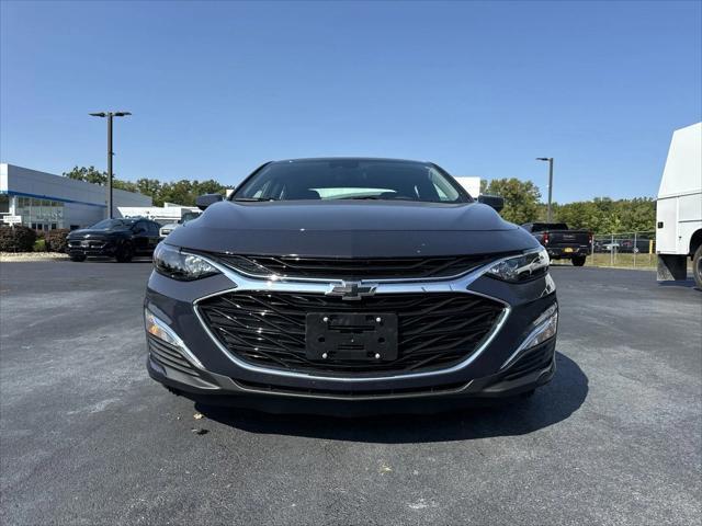 new 2025 Chevrolet Malibu car, priced at $28,495