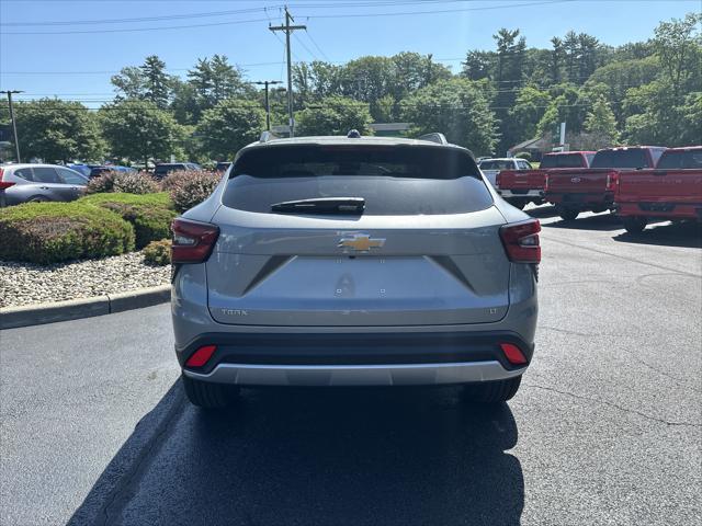 new 2025 Chevrolet Trax car, priced at $26,150