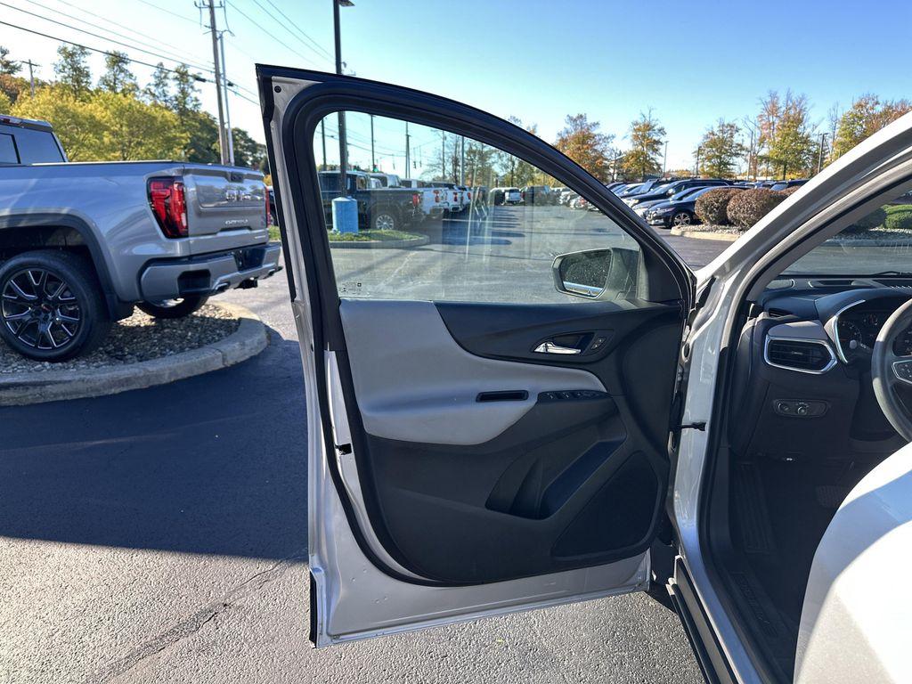 used 2021 Chevrolet Equinox car, priced at $14,999