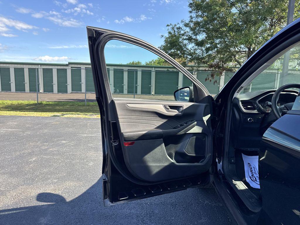 used 2022 Ford Escape car, priced at $15,999