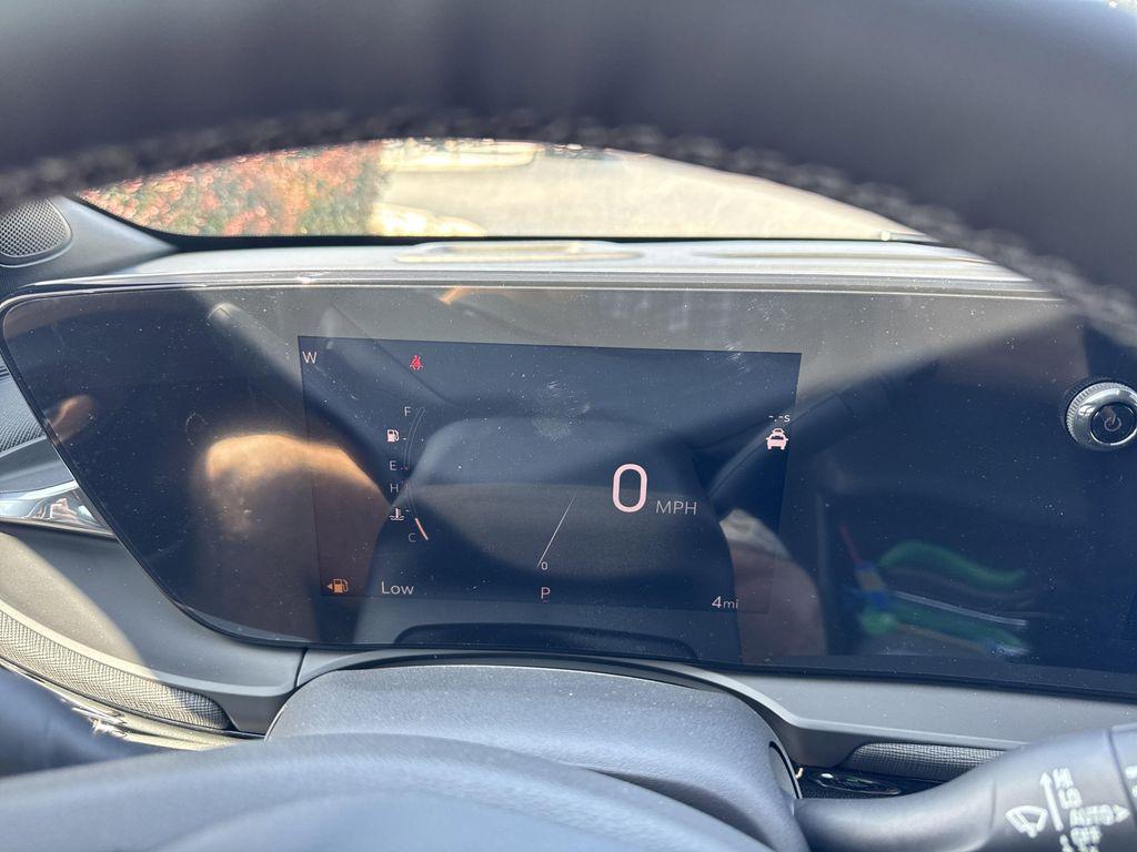 new 2025 Buick Envista car, priced at $29,701