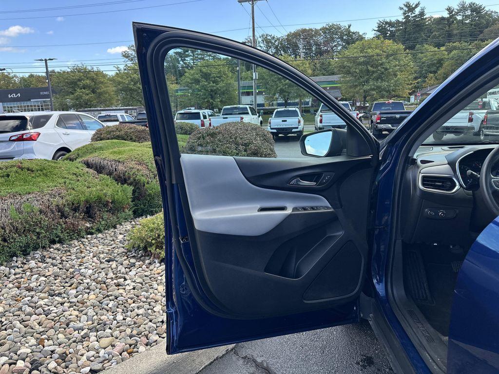 used 2022 Chevrolet Equinox car, priced at $17,499