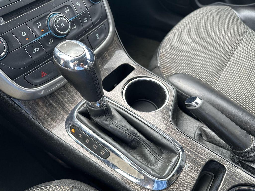 used 2015 Chevrolet Malibu car, priced at $9,897