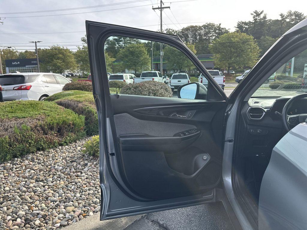 used 2024 Chevrolet TrailBlazer car, priced at $19,499