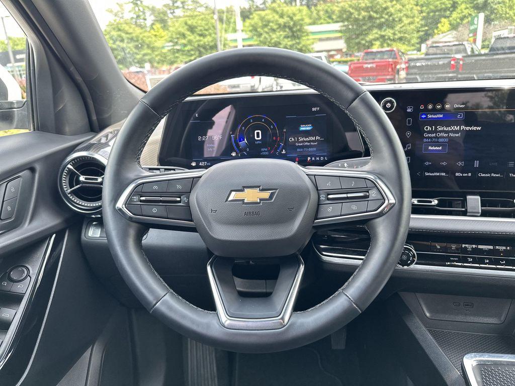 new 2025 Chevrolet Equinox car, priced at $29,495