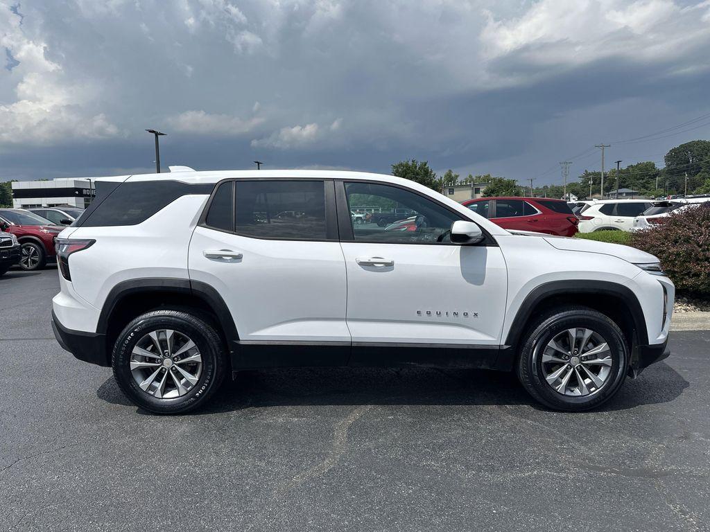 new 2025 Chevrolet Equinox car, priced at $28,394