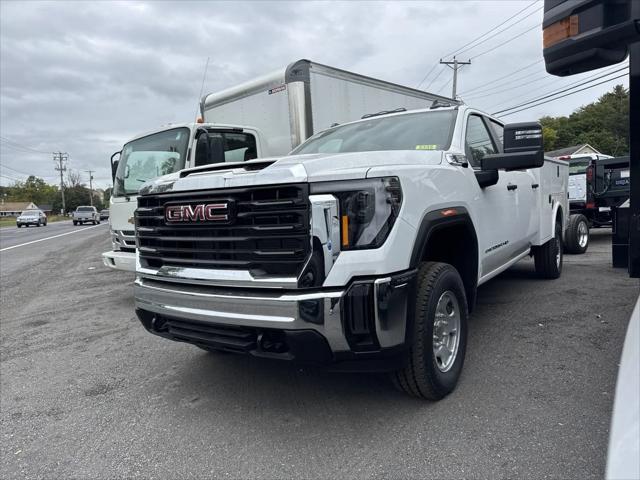 new 2024 GMC Sierra 2500 car, priced at $55,663