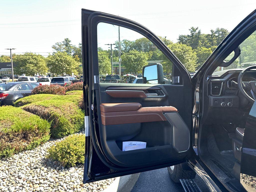 new 2025 GMC Sierra 3500 car, priced at $96,979