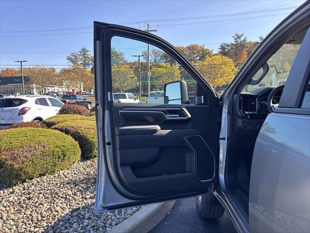 new 2025 Chevrolet Silverado 3500 car, priced at $61,250