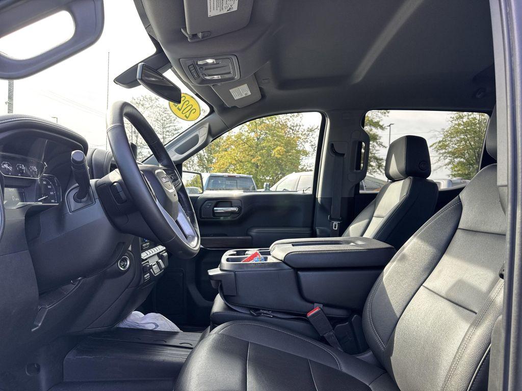 used 2022 GMC Sierra 1500 car, priced at $32,999