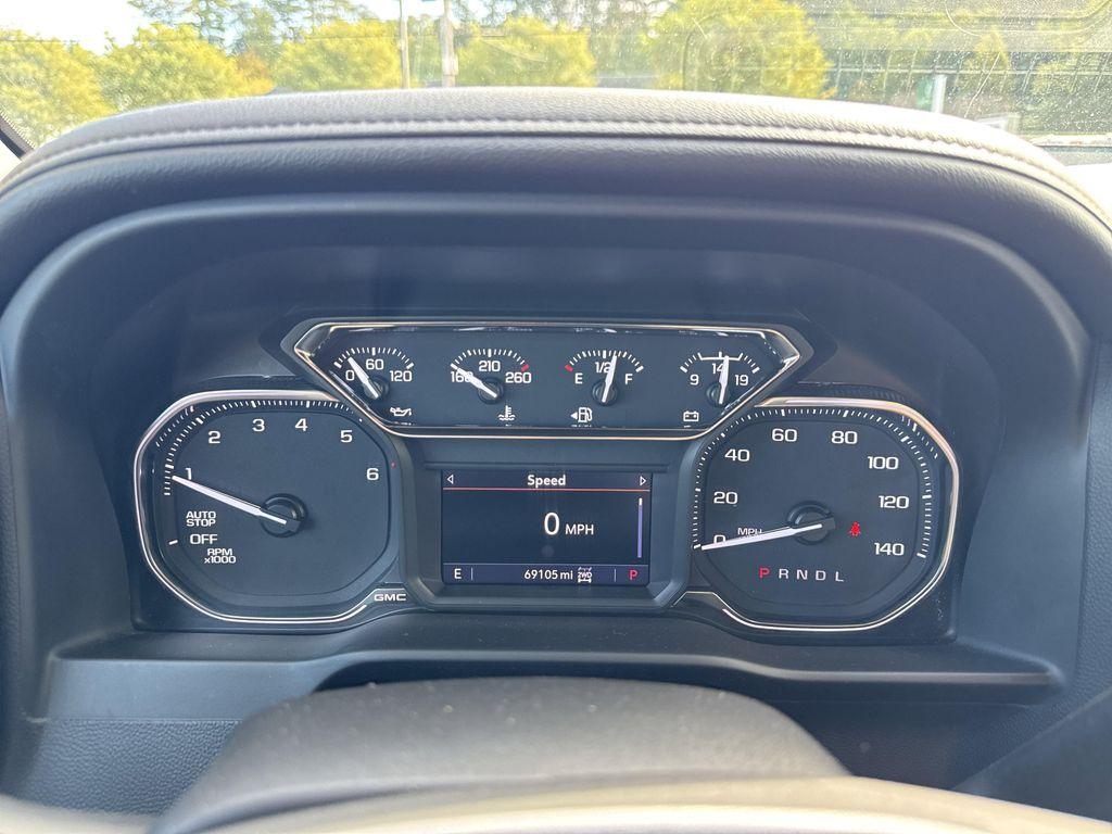 used 2022 GMC Sierra 1500 car, priced at $32,999