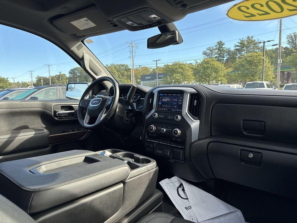 used 2022 GMC Sierra 1500 car, priced at $32,999