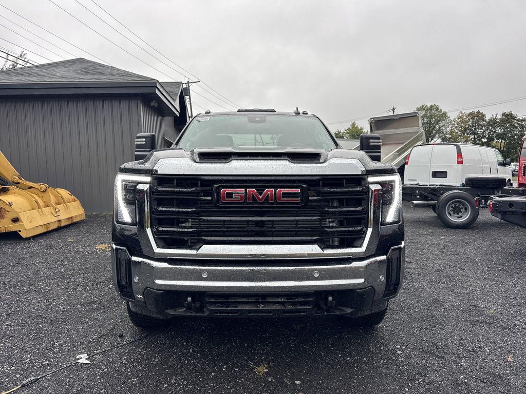 new 2025 GMC Sierra 2500 car, priced at $64,556