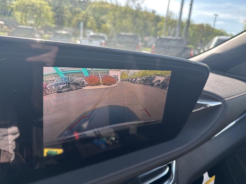 new 2025 Buick Envista car, priced at $29,540