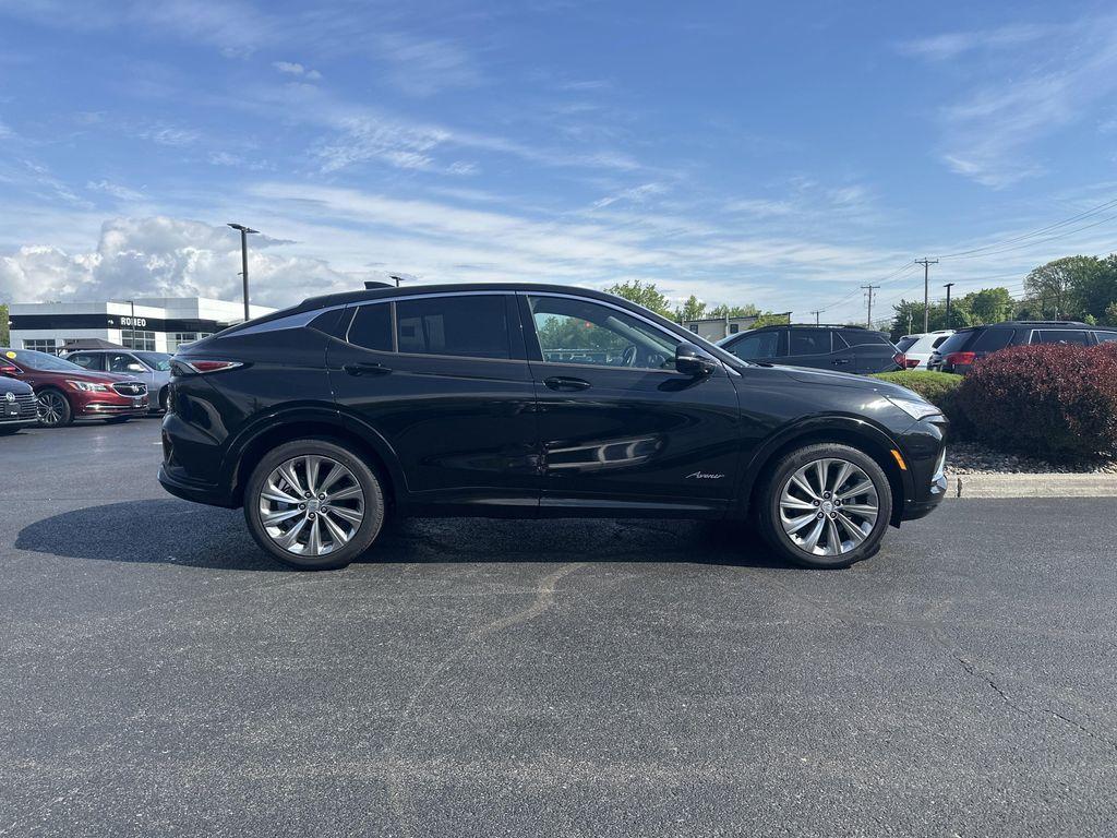 new 2025 Buick Envista car, priced at $29,540