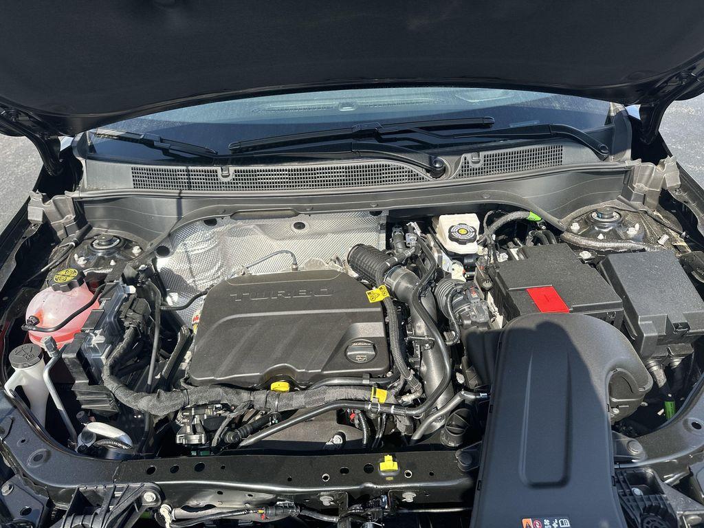 new 2025 Buick Envista car, priced at $29,540