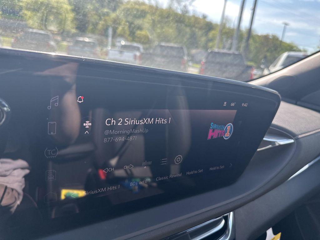 new 2025 Buick Envista car, priced at $29,540