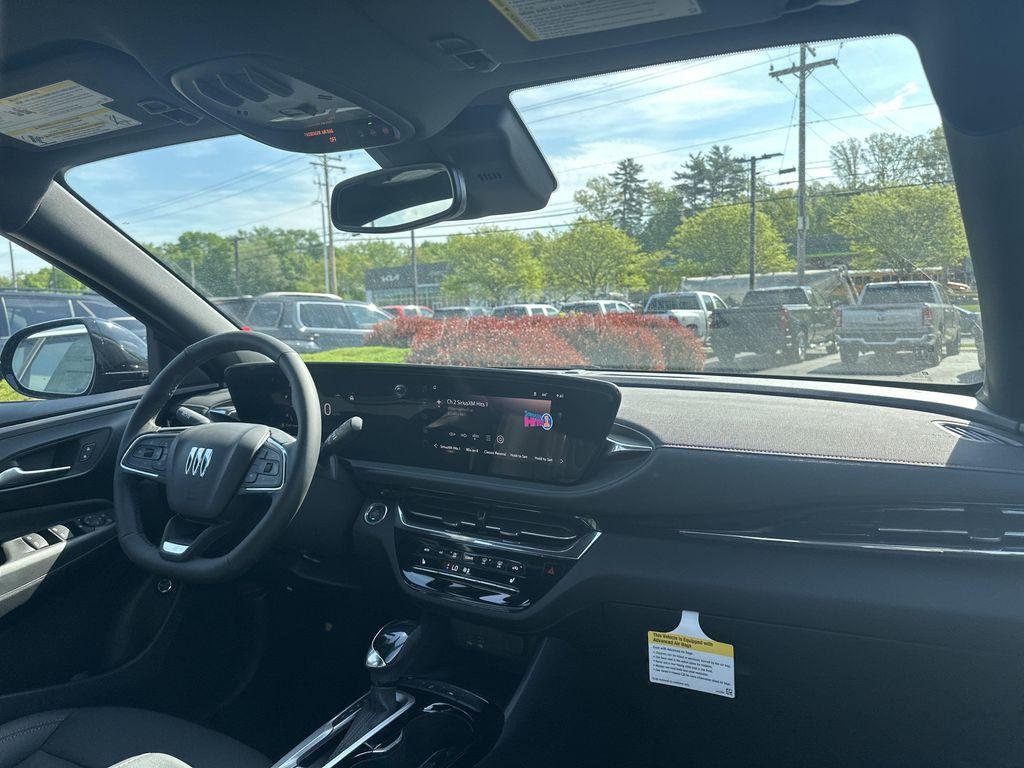 new 2025 Buick Envista car, priced at $29,540