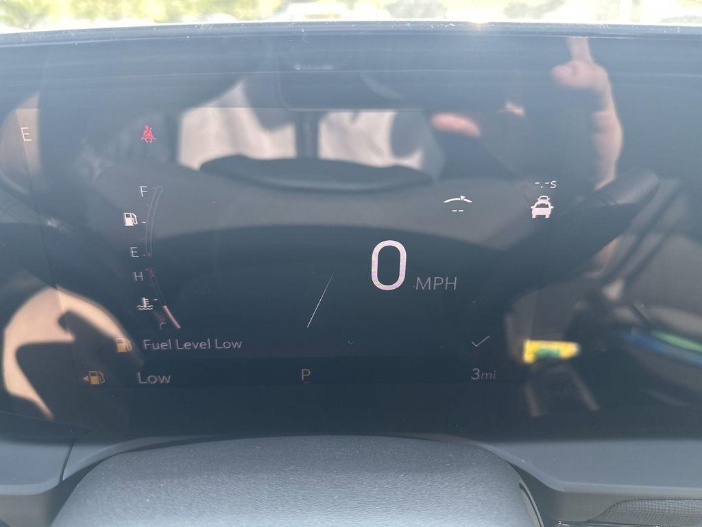 new 2025 Buick Envista car, priced at $29,540