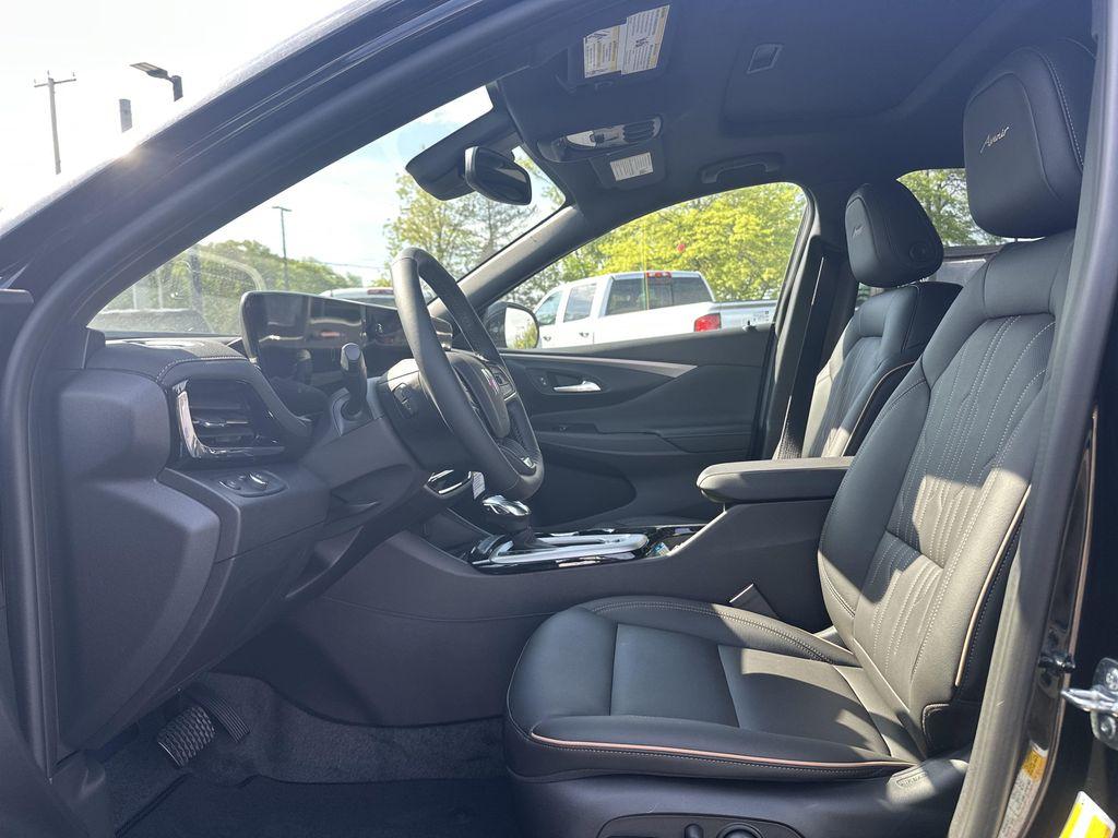 new 2025 Buick Envista car, priced at $29,540